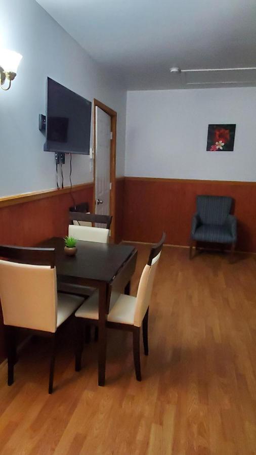 Hotel Fleurs Karaibes Saint-Alexandre-de-Kamouraska Экстерьер фото